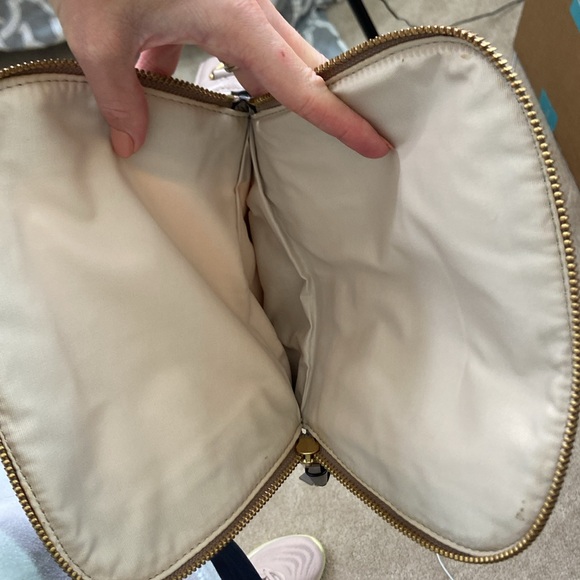 Marc Jacobs Grey Pebbled Leather Crossbody Bag - Picture 14 of 17